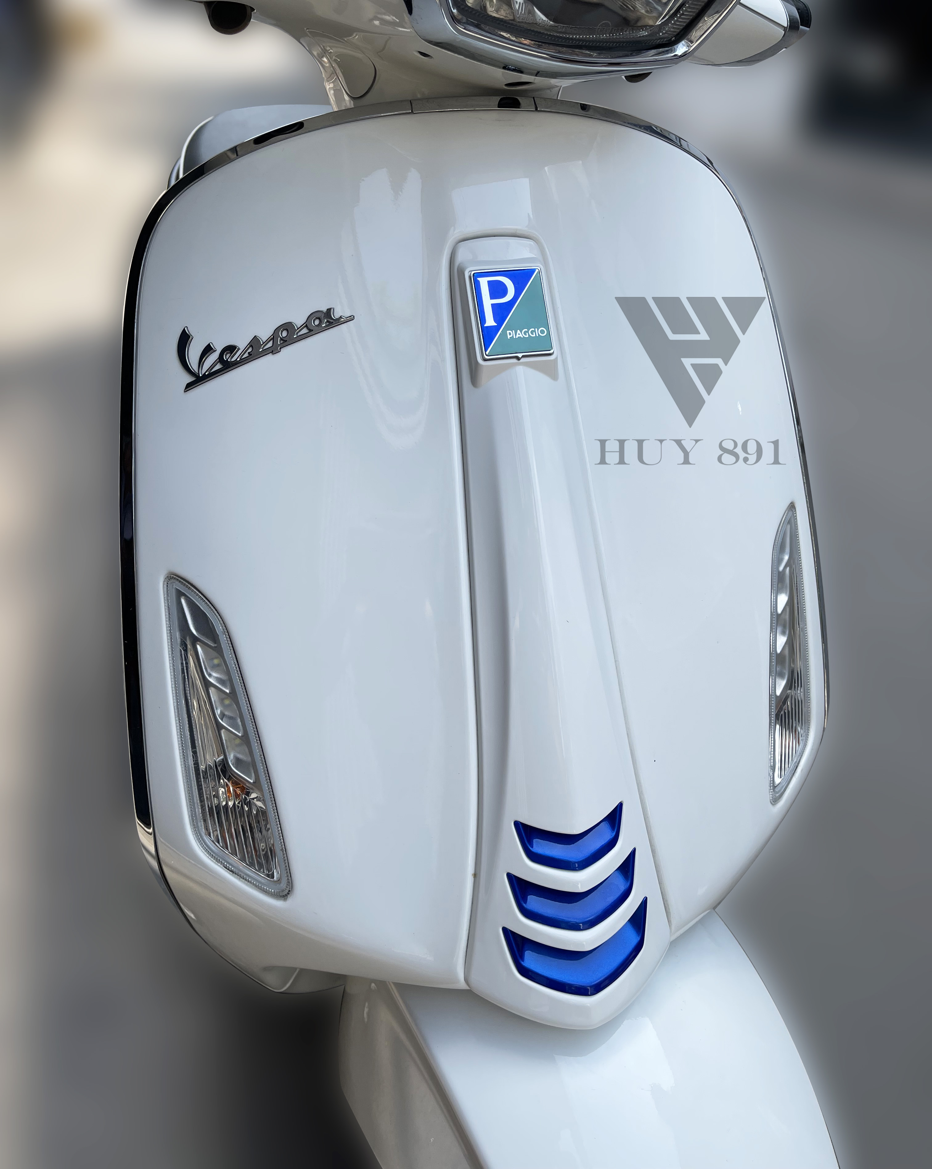 Vạch cà vạt Vespa Sprint Primave Notte đời mới