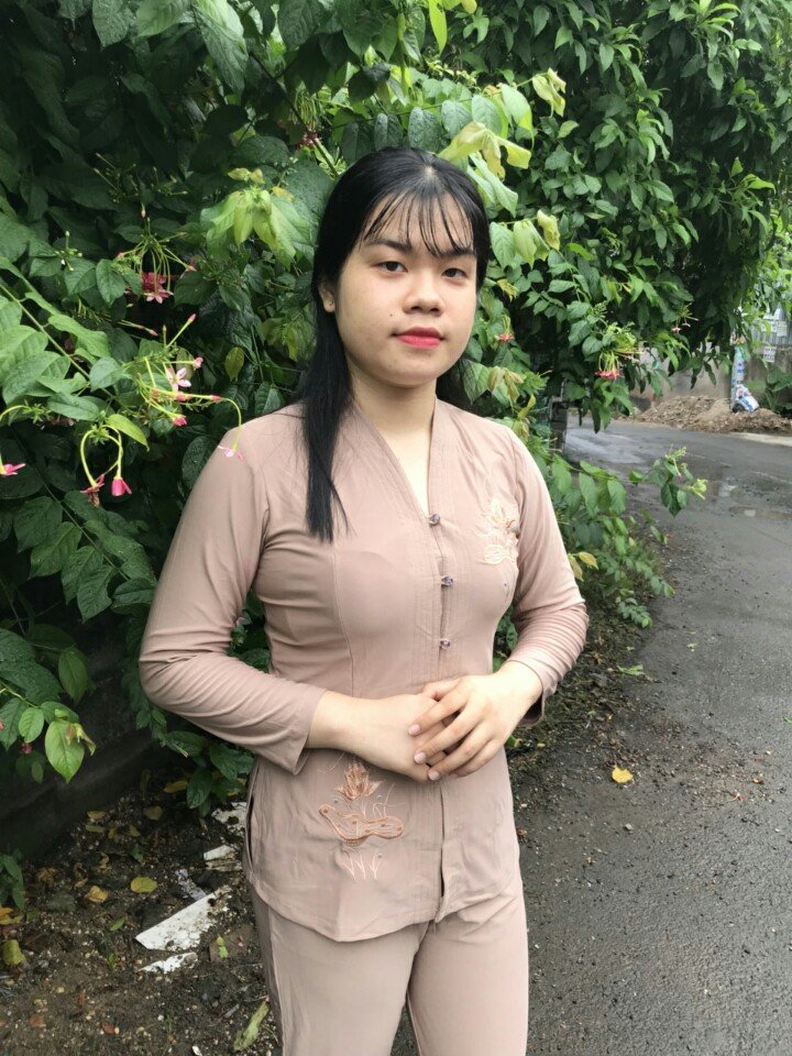 Đồ lam đi chùa, đồ phật tử nữ mẫu Thun Bà lai