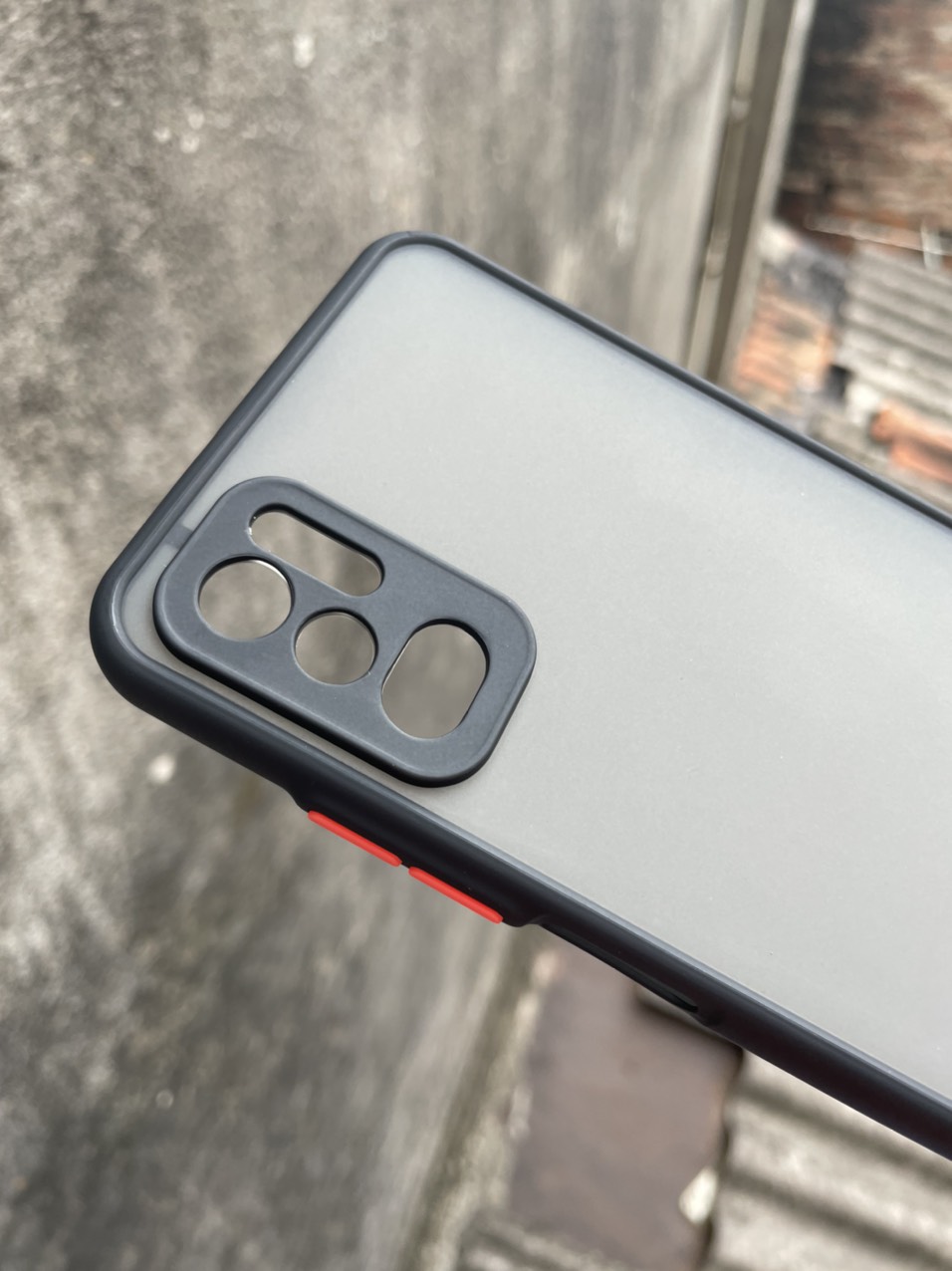 Ốp lưng cho Xiaomi Redmi Note 10 5G nhám viền màu che camera (đen)