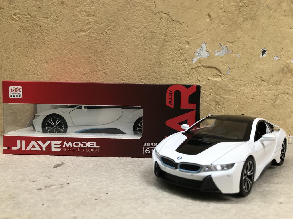 [HCM]Mô hình xe ô tô BMW I8 1:24