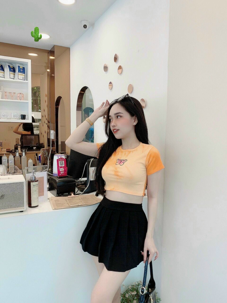Styte áo croptop ôm áo thun kiểu in loang áo thun gân form dưới 50kg