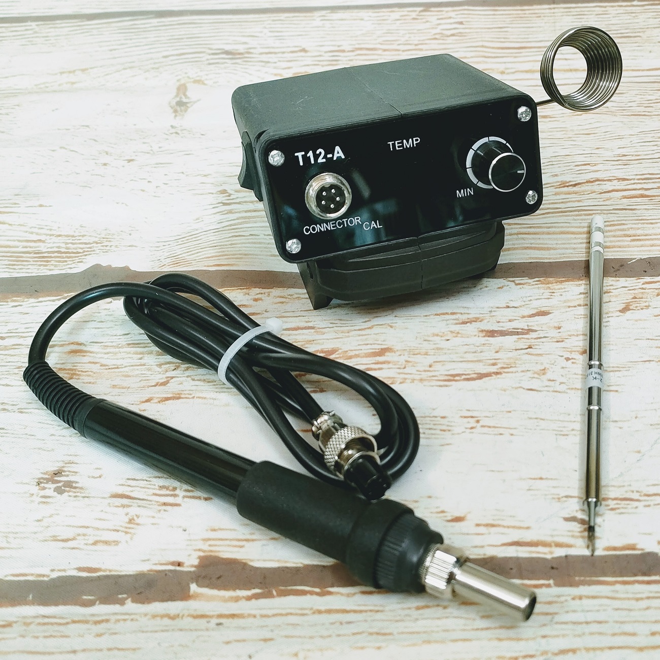 SV Trạm hàn thiếc típ T12 dùng pin 18V - 21V (chung chân pin Makita)