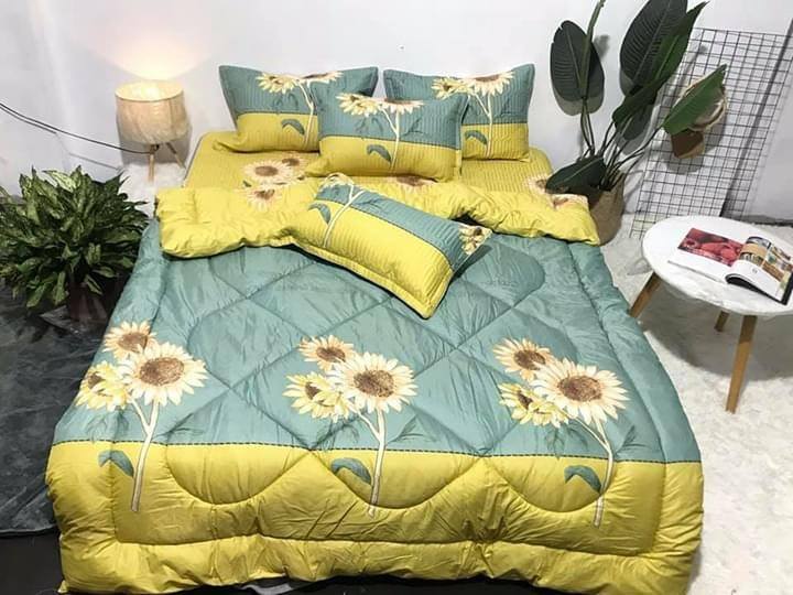 Chăn phao siêu nhẹ cực ấm 1m8x2m mẫu doremon ôm đàn