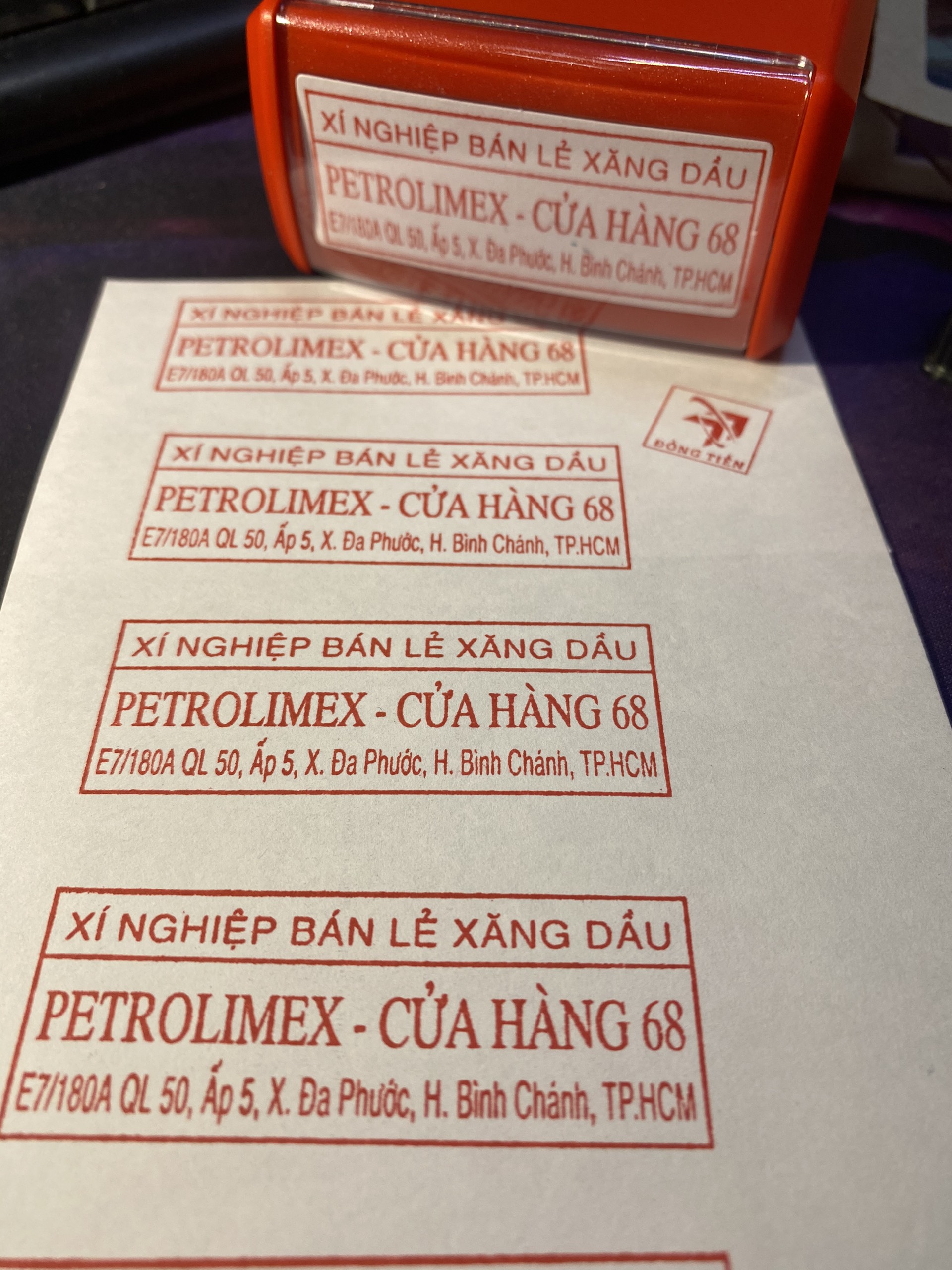 Khắc dấu tên 4 dòng theo yêu cầu