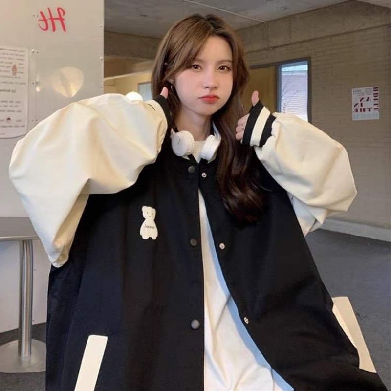 ÁO KHOÁC BOMBER NỈ LOGO GẤU CỰC KUTE (tặng kèm 1 dây buộc tóc hoa cúc)