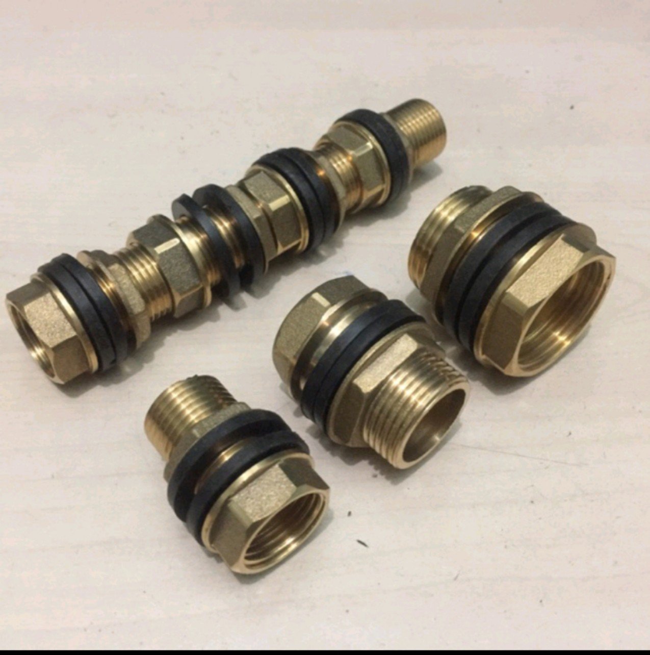 Nối bồn - ốc răng bồn - ốc ép bồn nước, thùng phi bằng đồng thau ren phi 21,27,34, 42