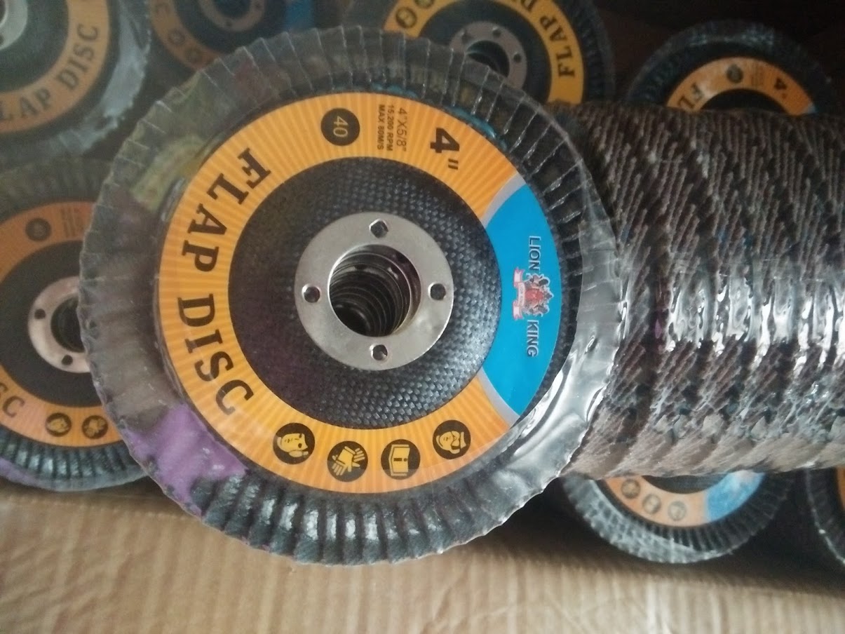 Bộ 10 nhám xếp đen cát 40
