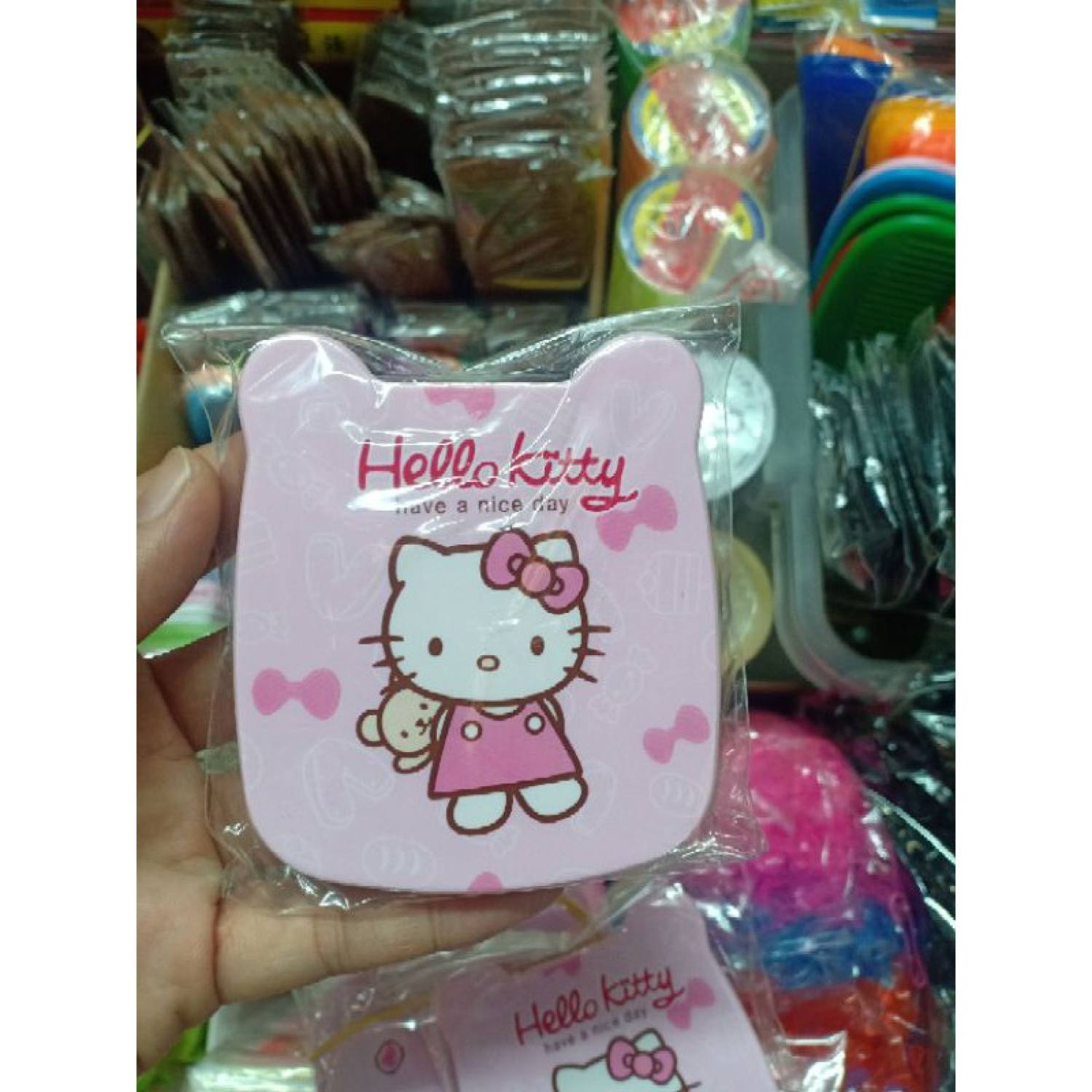 gương kèm lượng in hình kity và doremon