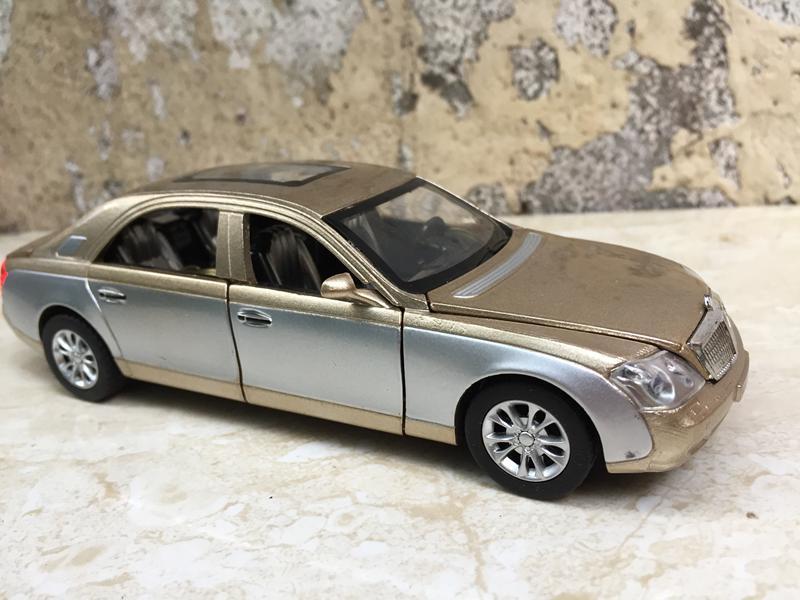 Mô hình xe ô tô MayBach S62 - 1:32