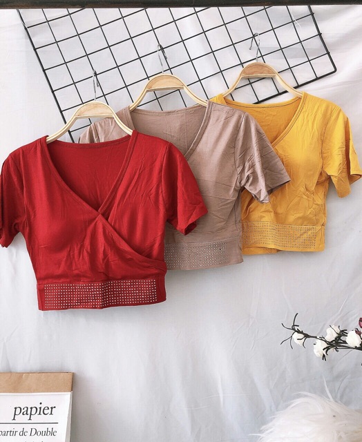 [HCM]Áo croptop đính cườm