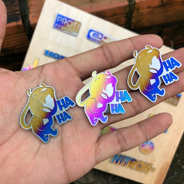 Tem titan logo Chó haha