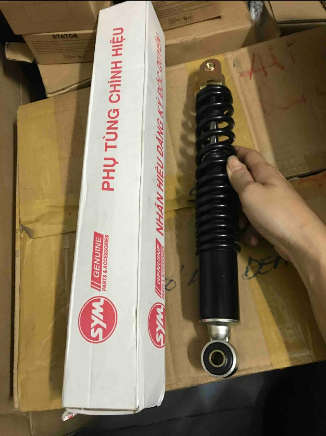 Phuộc sau xe Attila Zin hãng