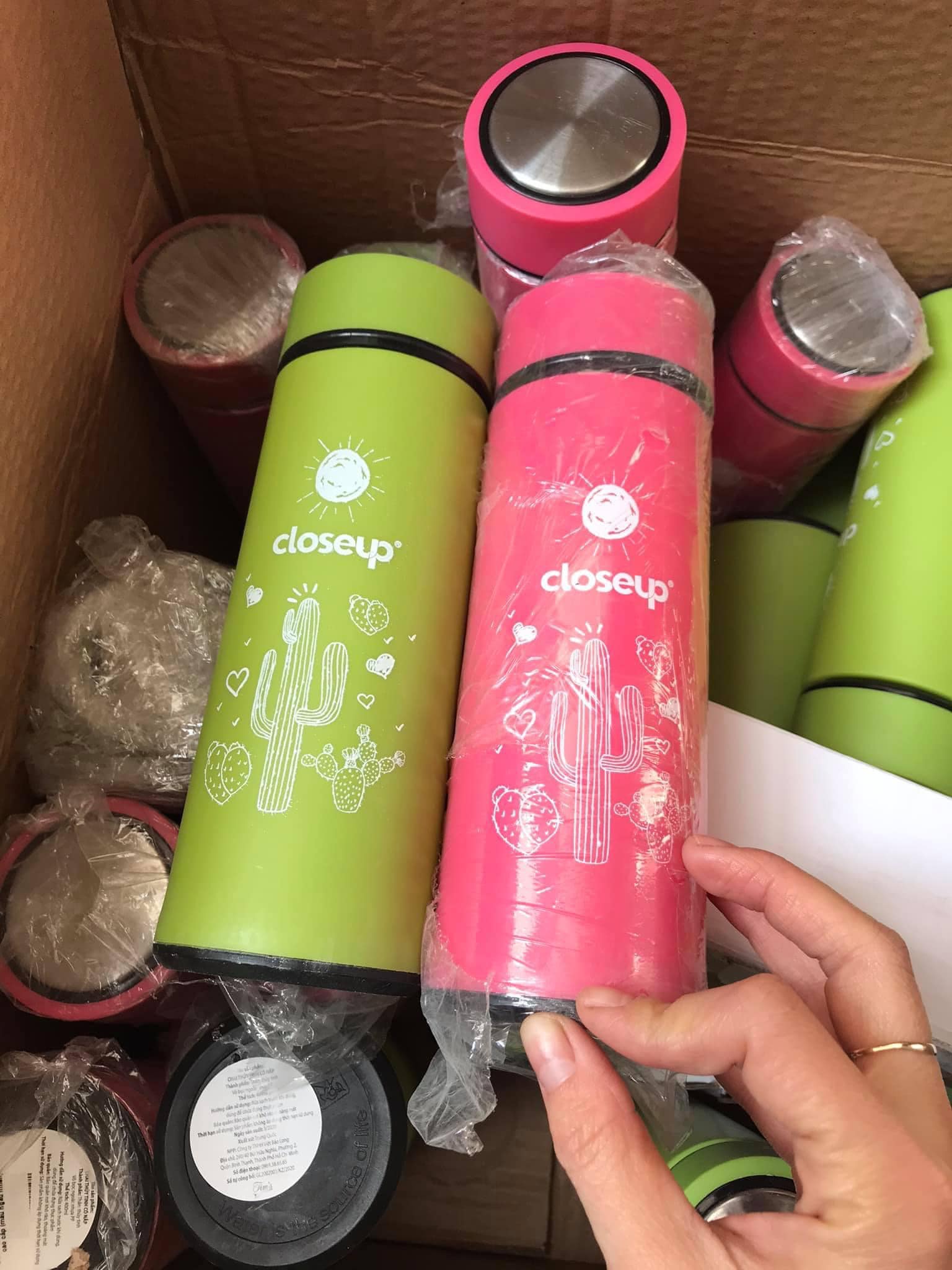 Bình Nước Thủy Tinh Bọc Nhựa 450ML