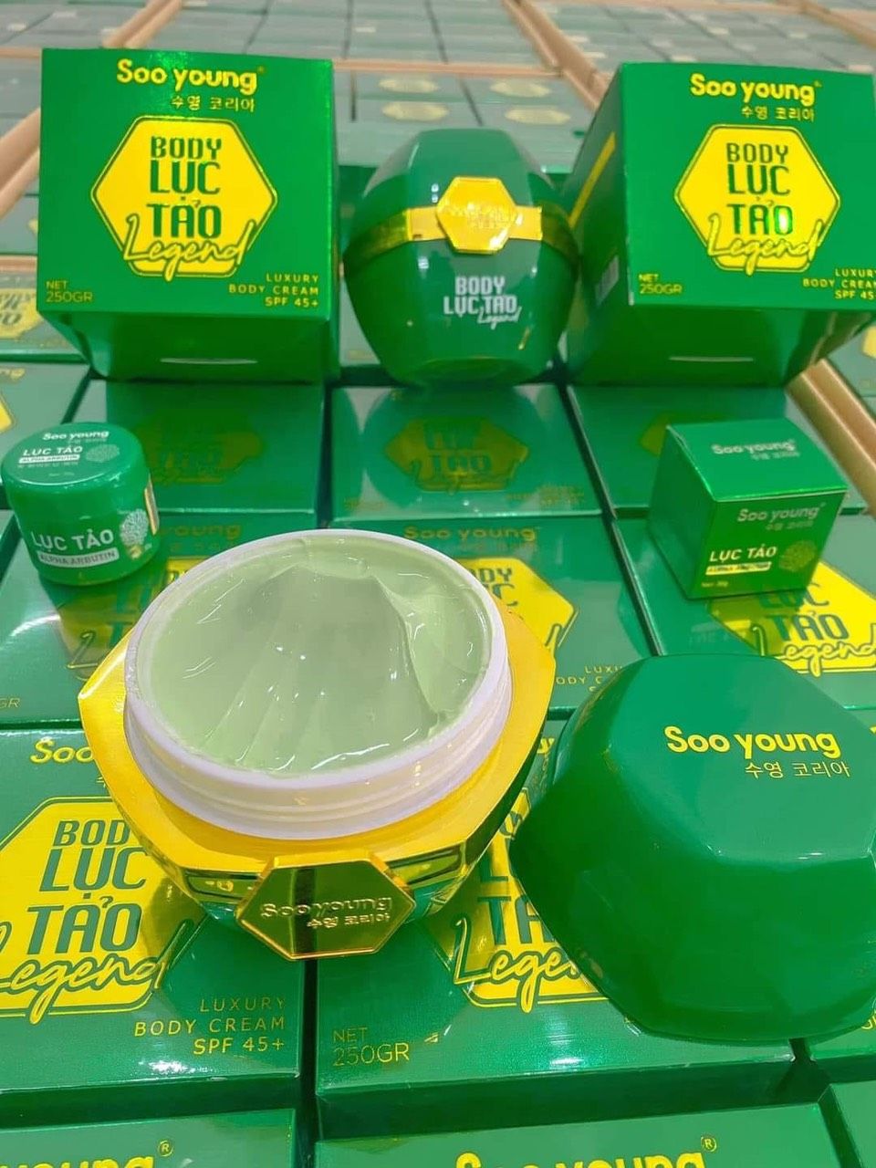 Body lục tảo Soo young ( Hết tặng kích )