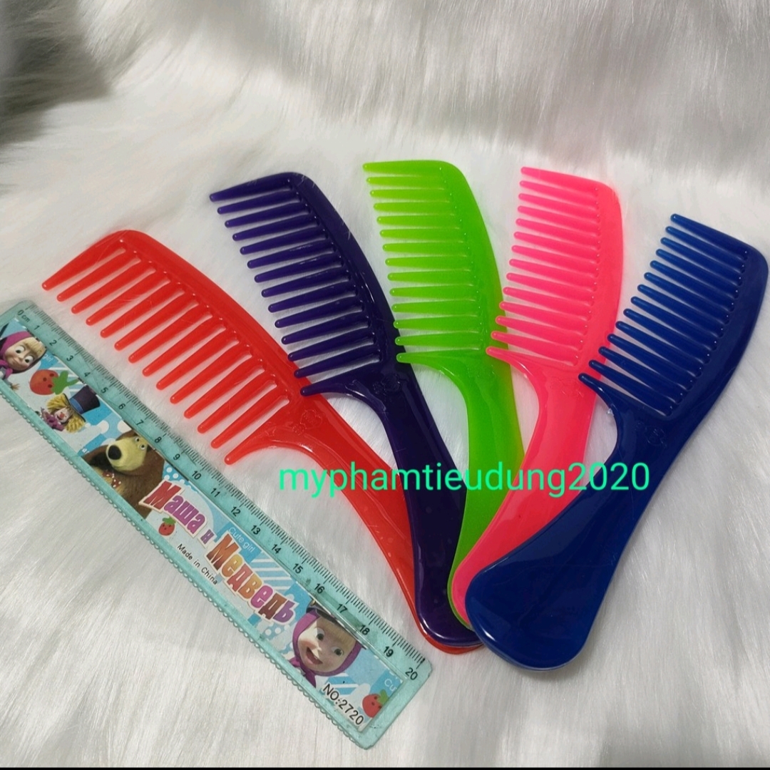 Lược nhựa thưa chải tóc xù nhỏ (1 cây)