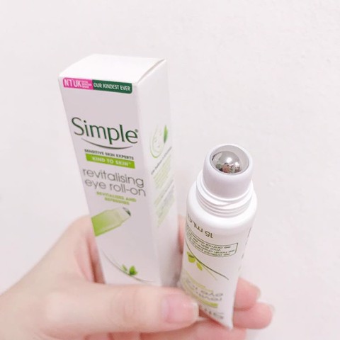 Lăn mắt Simple Kind to Eyes Revitalizing Eye Roll-On