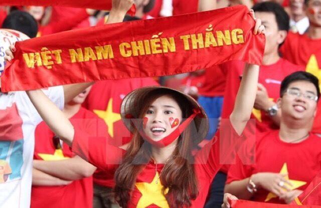 Áo Thun Cotton Cờ Đỏ Sao Vàng
