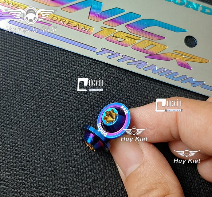 Bảng Tên Raider Titan (Mẫu Titan Khò) Kèm 2 Ốc ProTi MS3668