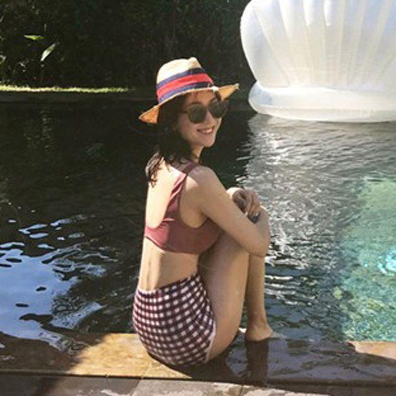 Bikini buộc nơ caro cam đất (kèm hình thât)