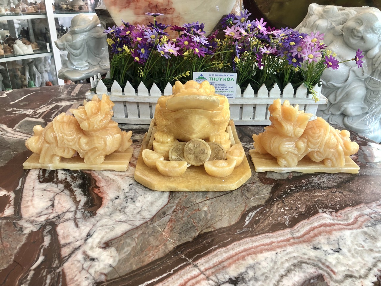 Bộ combo Tỳ Hưu dài 15cm và Tượng Cóc Ba Chân, Cóc Ngậm Tiền, Thiềm Thừ phong thủy dài 20cm đá ngọc hoàng long trang trí bàn thờ thần tài thổ địa hợp mệnh Thổ - Kim