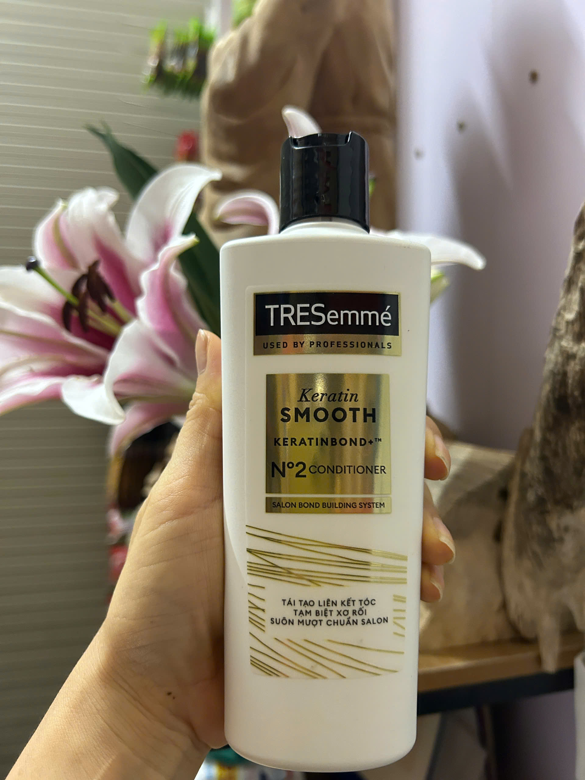 Dầu Gội Và Xả Tresemmé Keratin Smooth 140gr