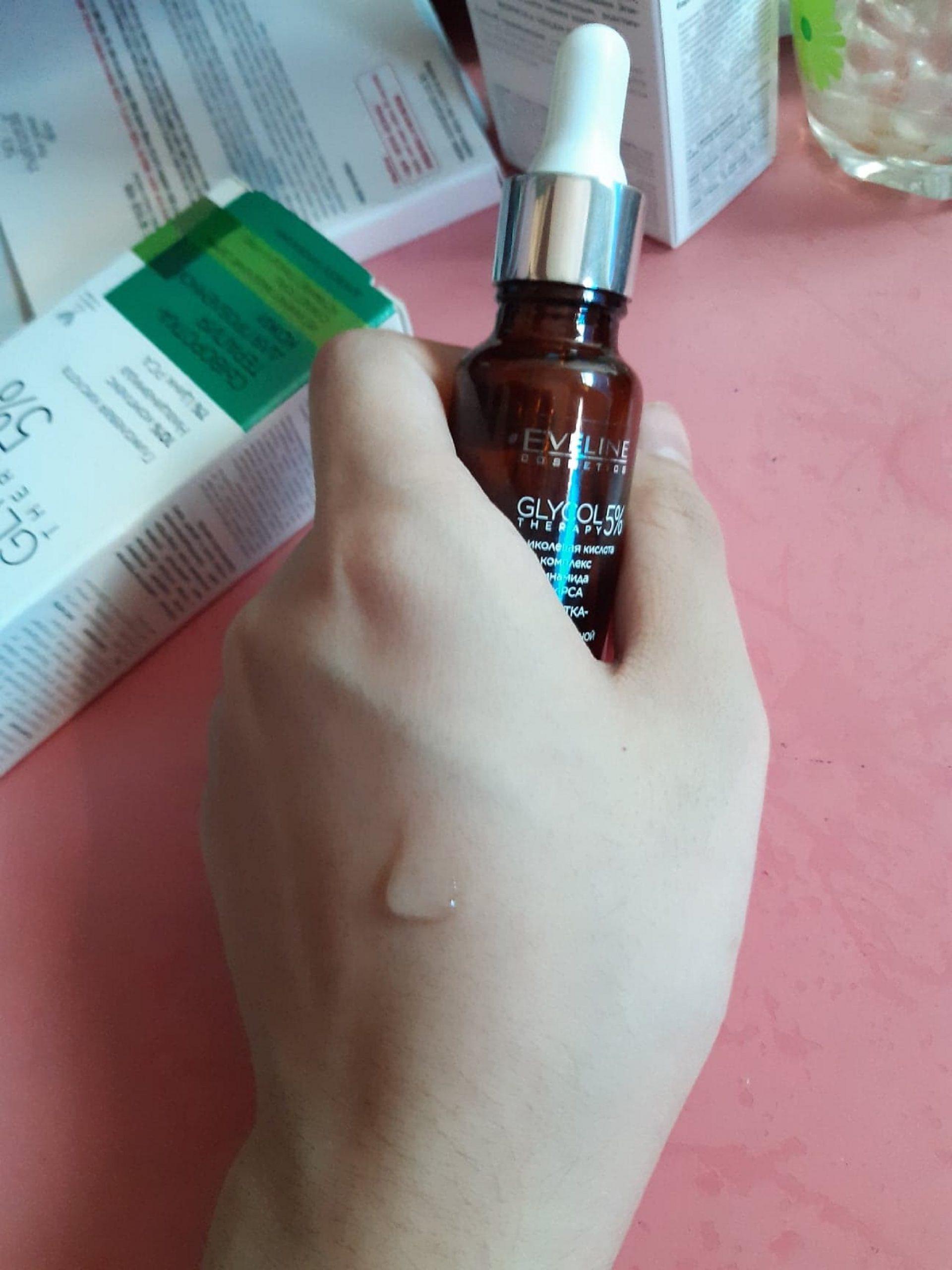Serum Eveline Glycol Therapy 5% giảm mụn, se khít chân lông