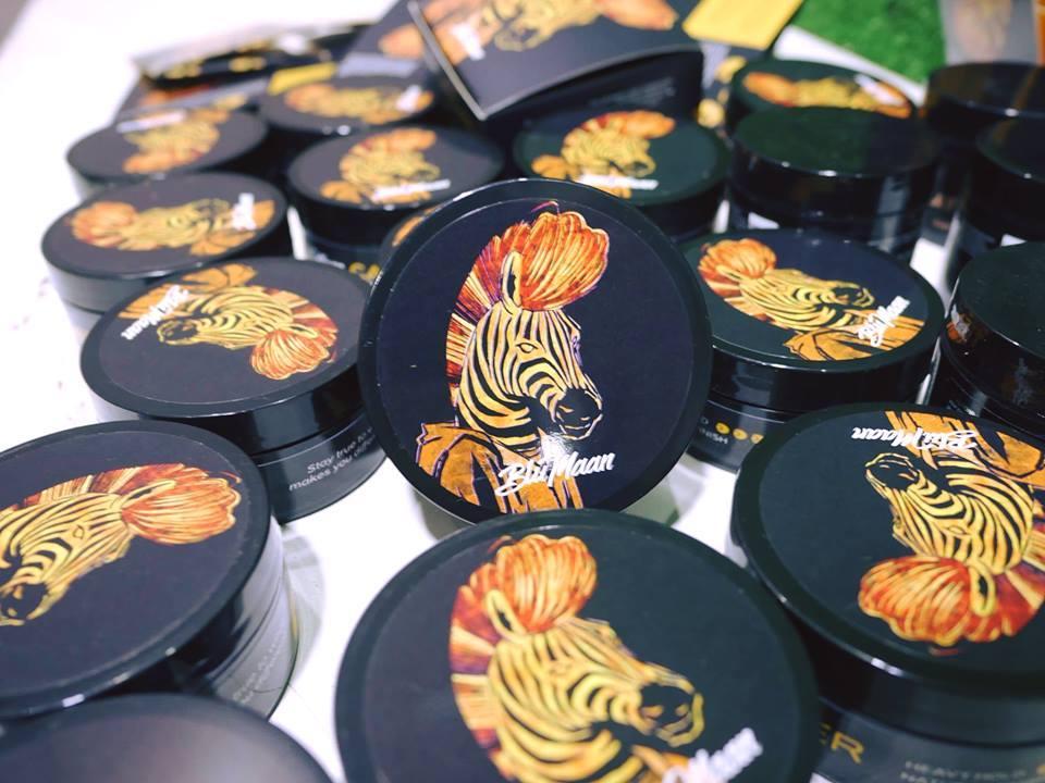 Sáp vuốt tóc Blumaan Cavalier Clay ngựa vằn 74ml