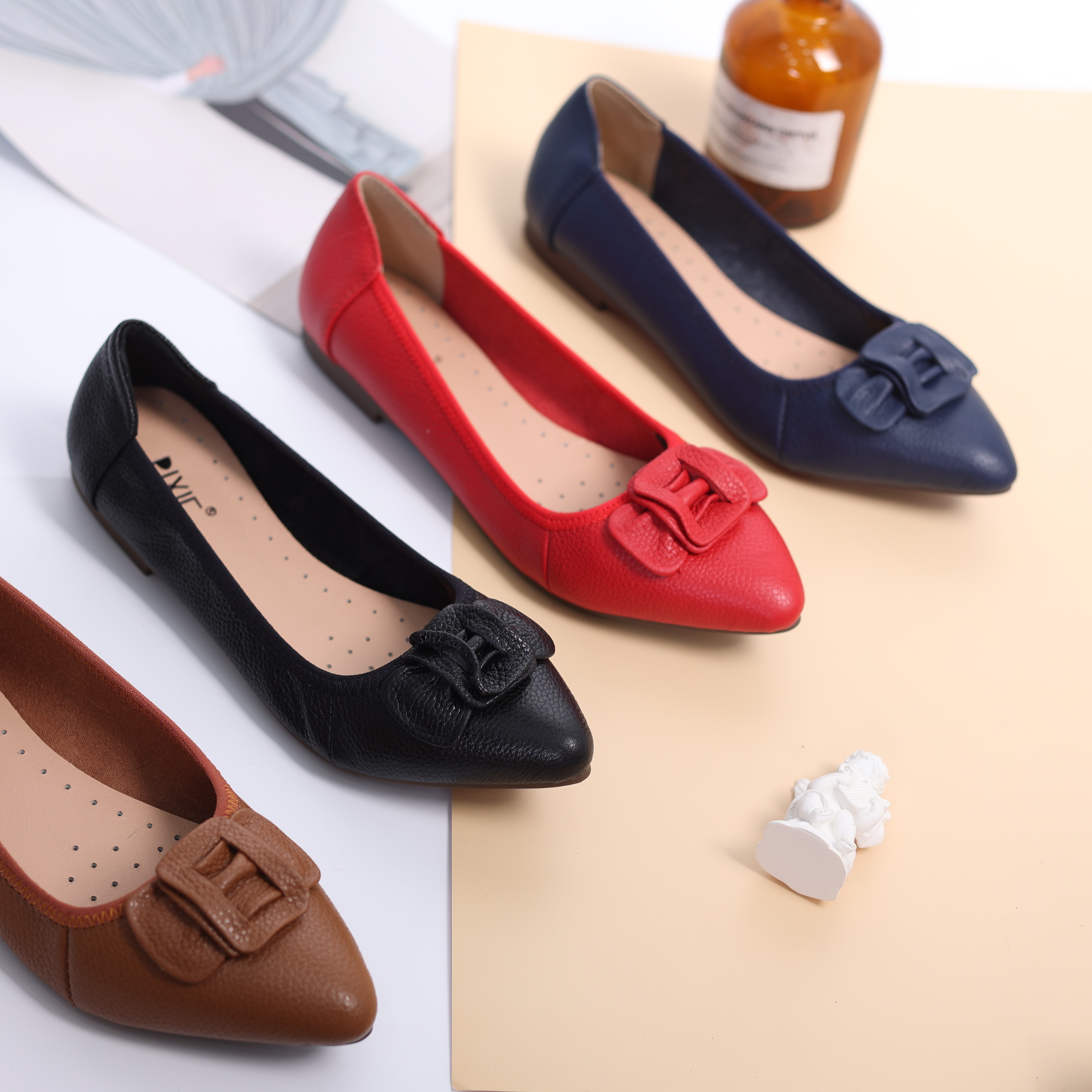 Giày Búp Bê Nữ Mũi Nhọn Gắn Nơ Pixie P126