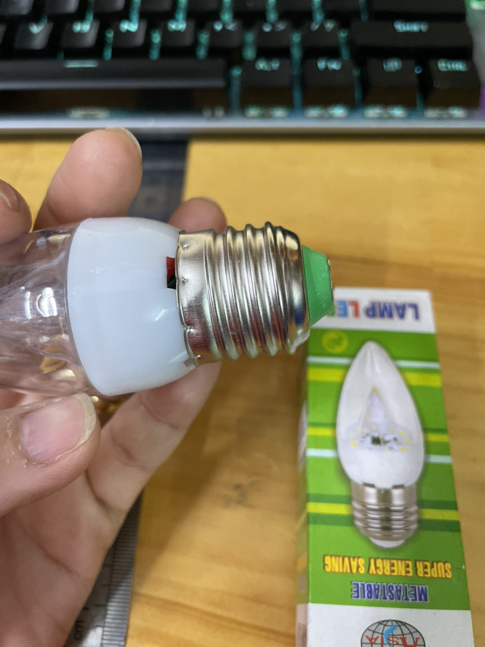 BÓNG ĐÈN LED ĐUÔI VẶN 5W – diy282(283)
