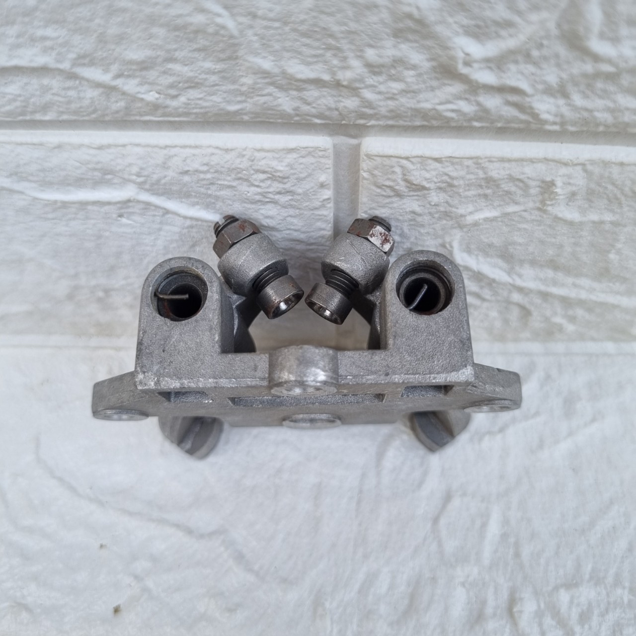 Giàn cò xupap động cơ 154 - máy bơm nước 154