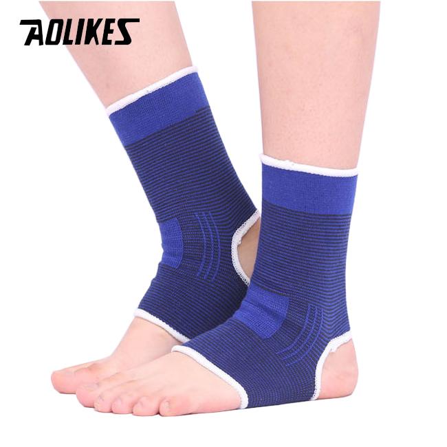 Tất bảo vệ mắt cá chân hở gót thóng khí khi chơi thể thao AOLIKES A-7226