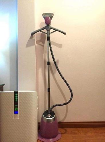 Bàn là hơi nước dạng đứng Lock&Lock-ENI211