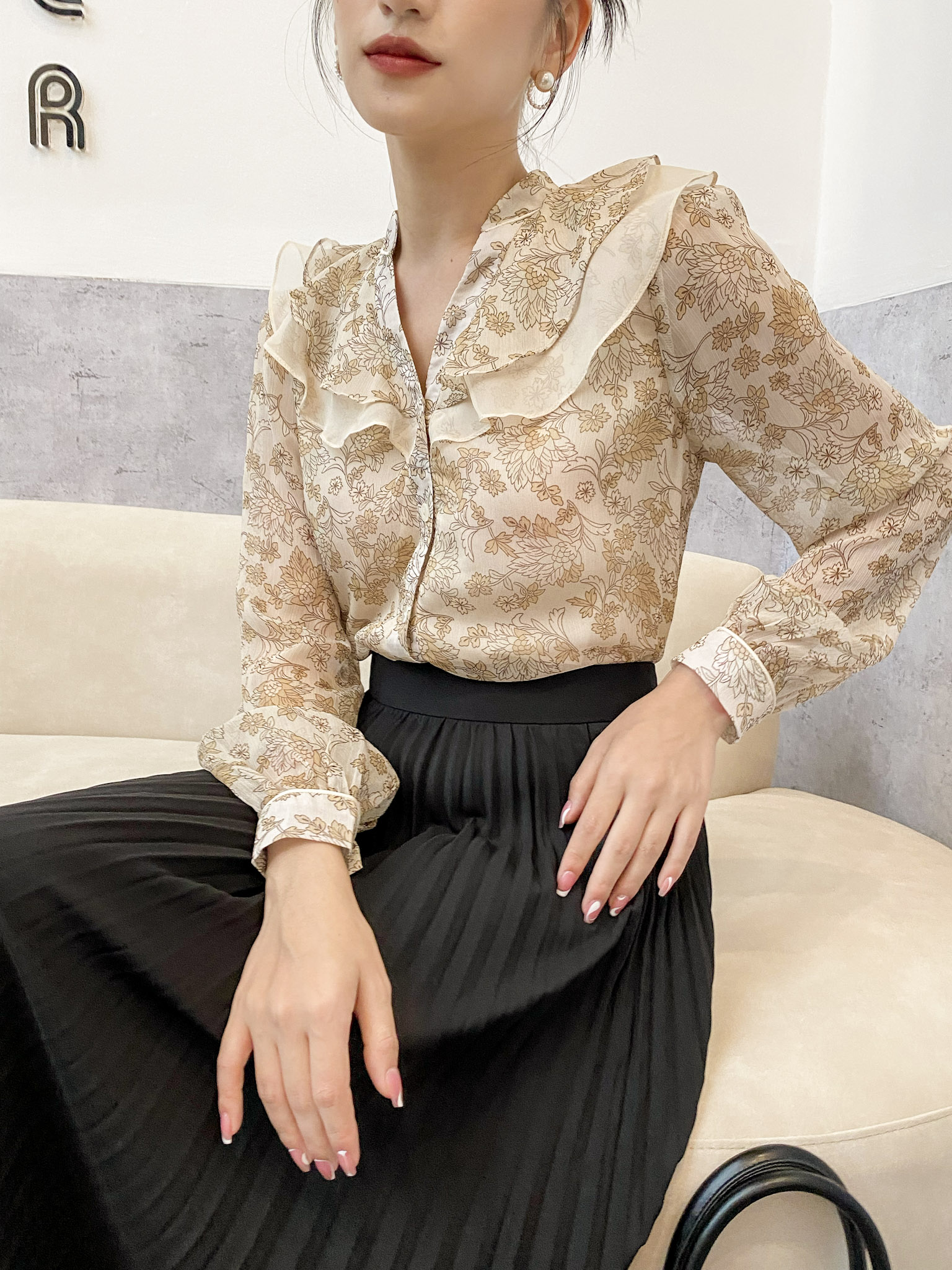 LALYA_CV109_Chân váy dập ly xòe quạt-Đen