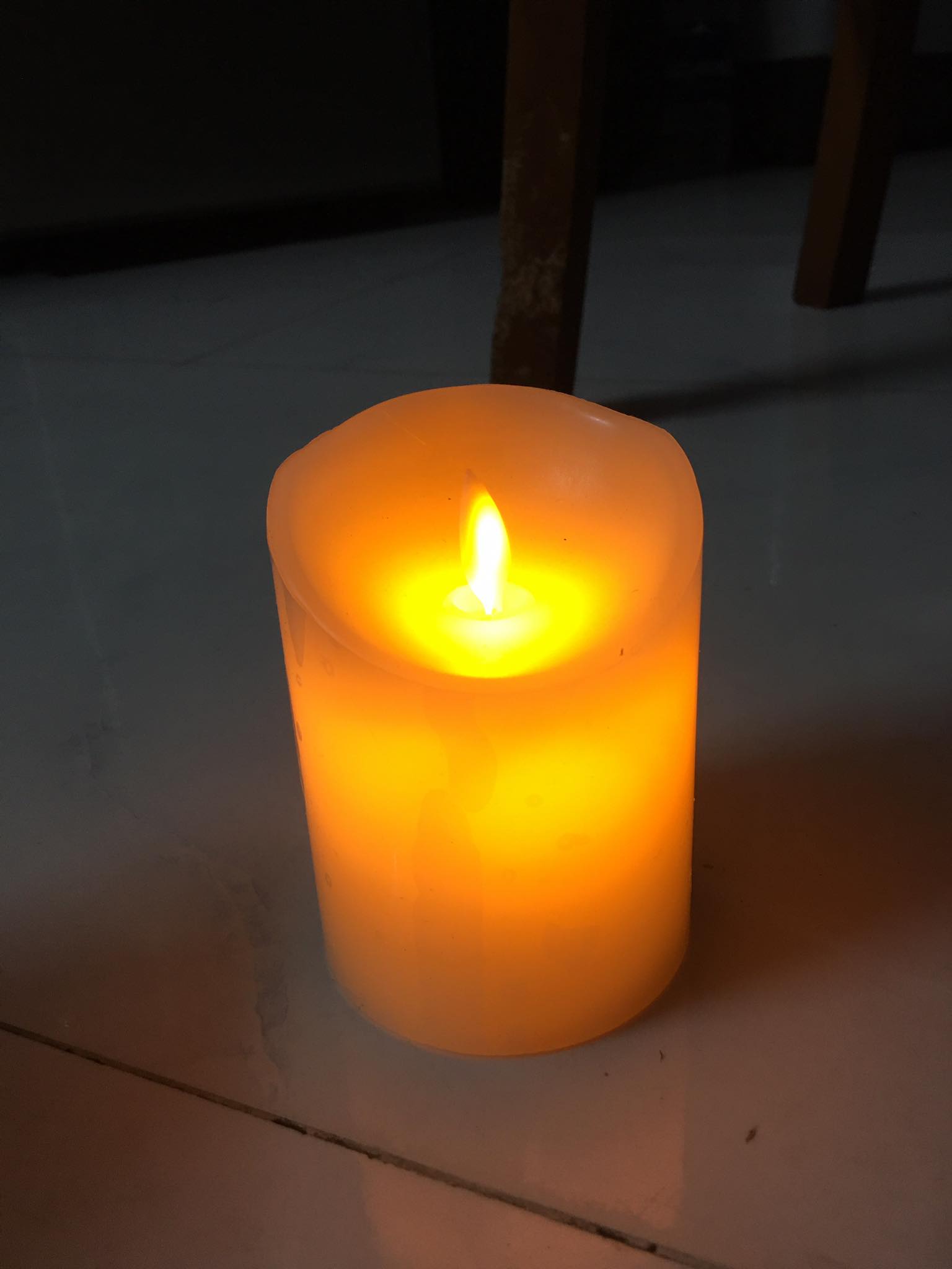 Nến điện tử trang trí đèn Led tiết kiệm pin (Nến màu)