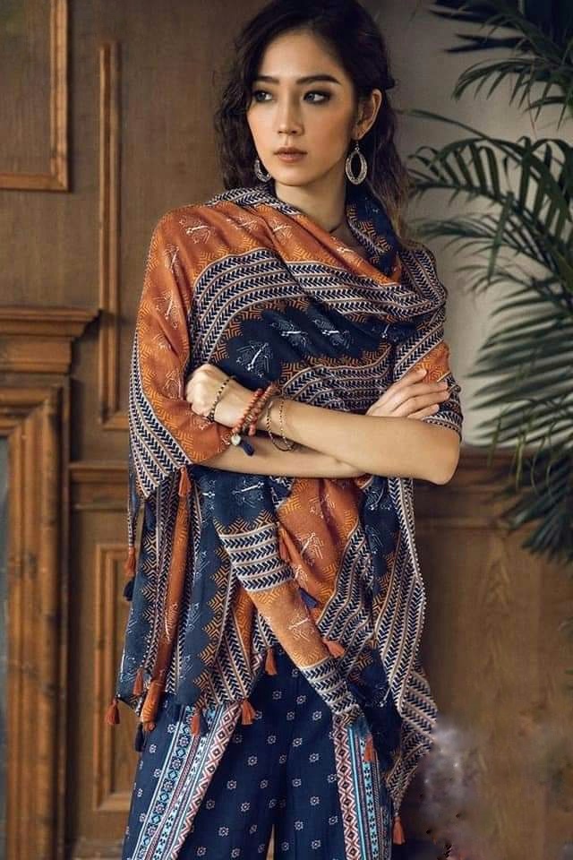 Khăn choàng Boho đi biển