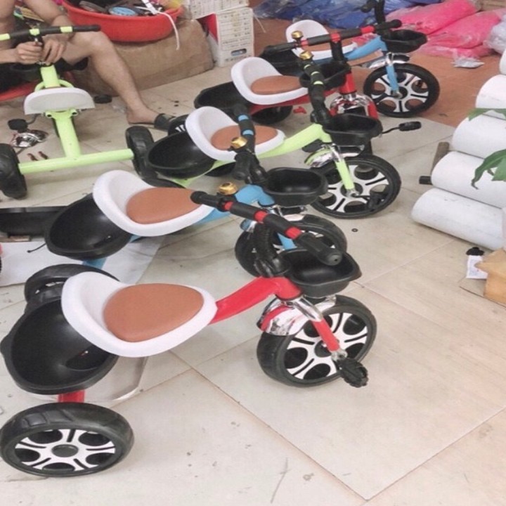 XE ĐẠP BA BÁNH YÊN DA MẪU MỚI