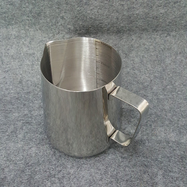 Ca inox rót sữa có vạch chia 350ml - 600ml - 1 lít