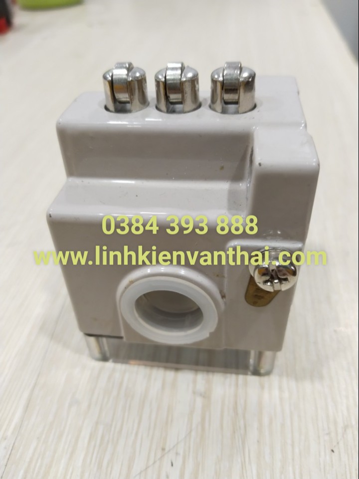 Công tắc hành trình 3 đầu/ 77x55mm/231g