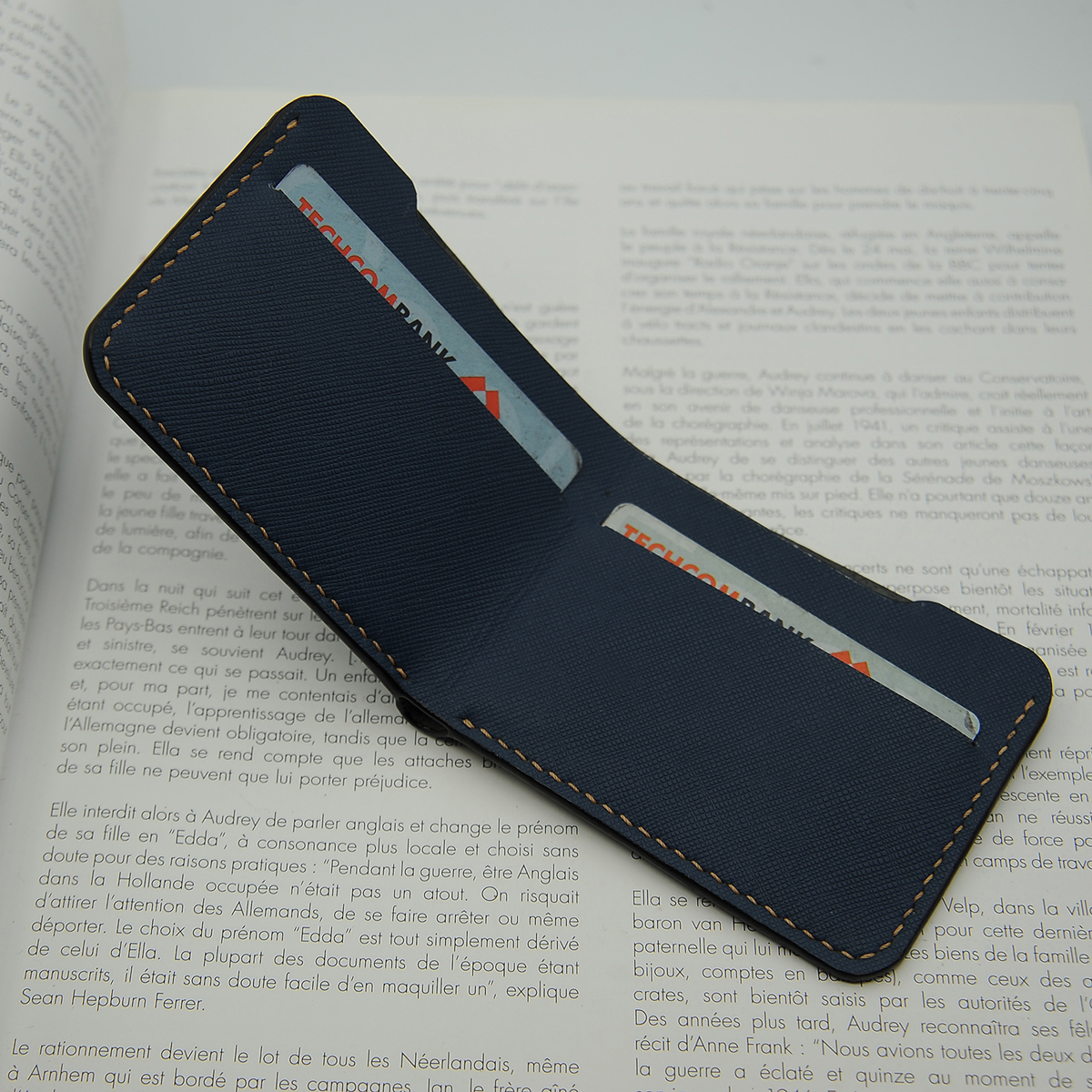 Ví đựng thẻ dáng gập- Đồ da handmade - Ví đựng card visit mini Mino Crafts- Màu Xanh navy