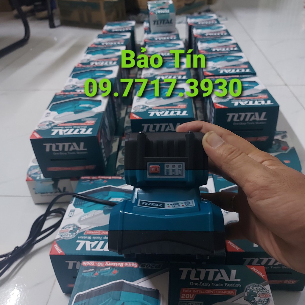 [HCM]ĐẾ SẠC 20V TOTAL TFCLI2001 [CHÍNH HÃNG] CỤC SẠC [PIN LITHIUM 20V/2AH/4AH TOTAL INGCO]