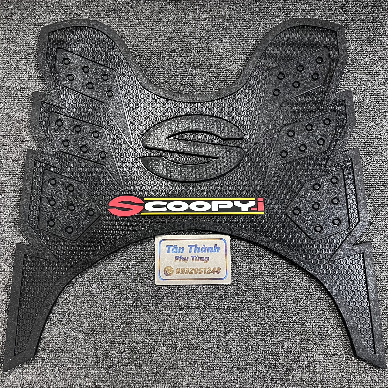 Thảm nhựa Scoopy