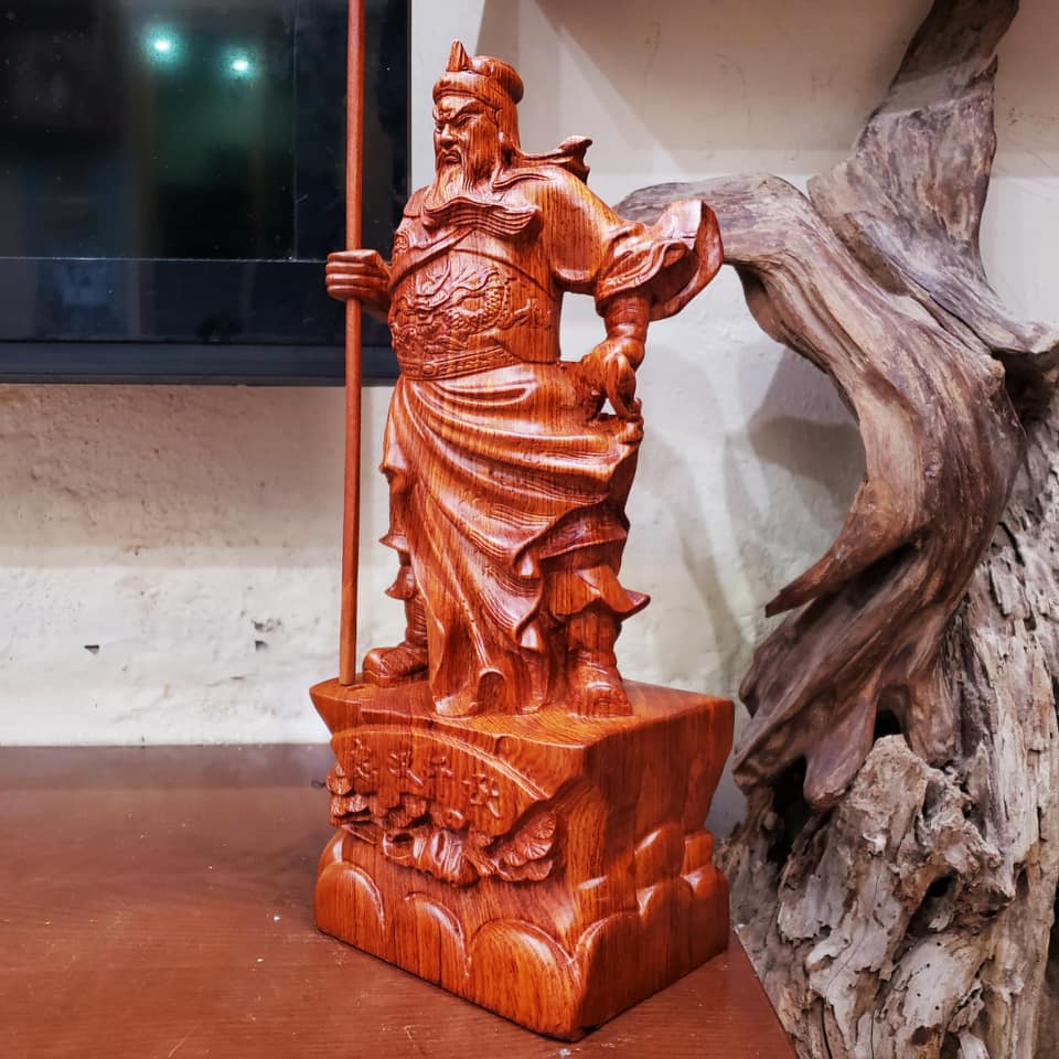 Tượng quan công gỗ hương cao 30 cm