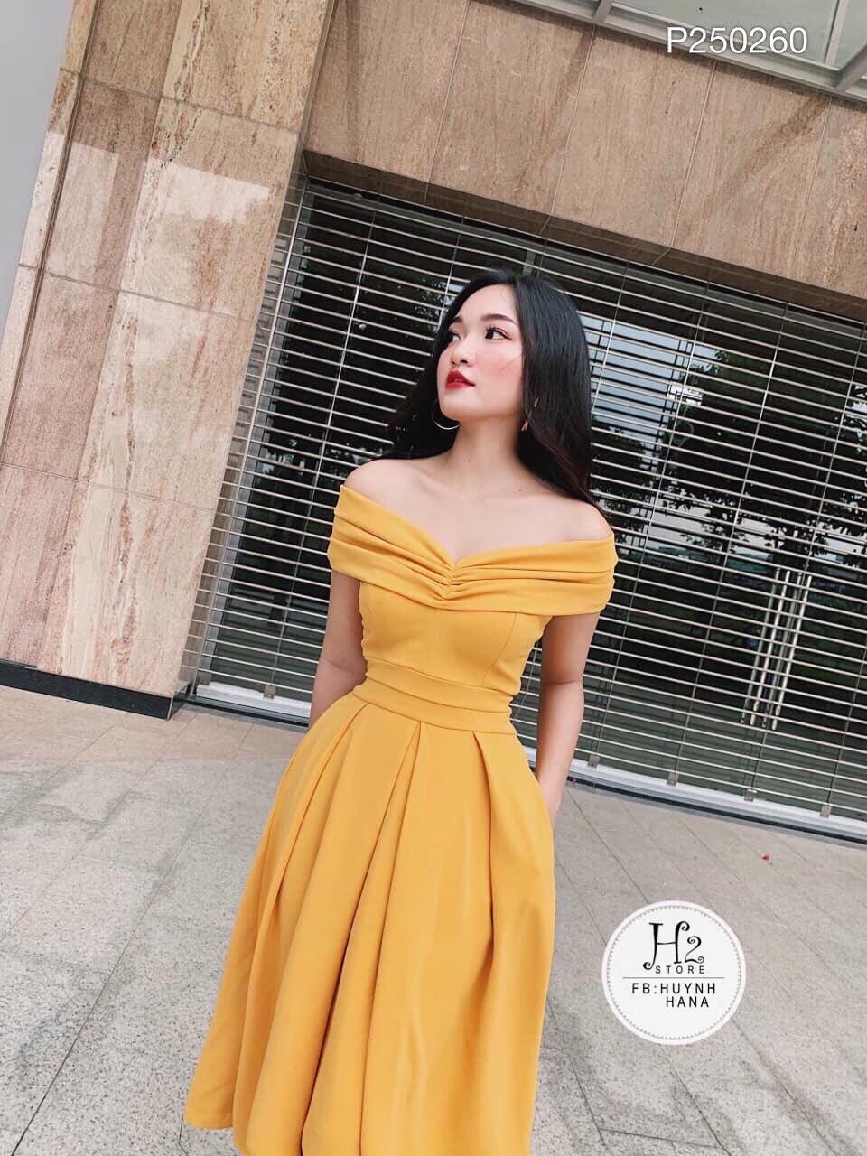 Đầm maxi nữ trễ vai chất kate lụa freesize dưới 55kg vàng đỏ