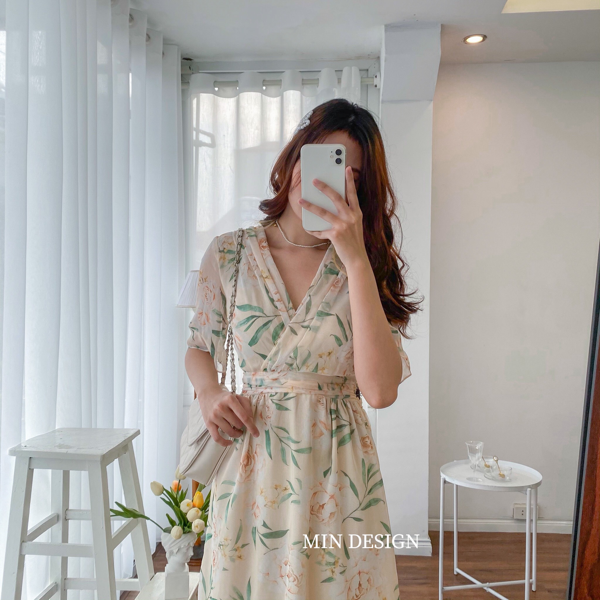 Váy cổ tim hoa be lá xanh Min Design