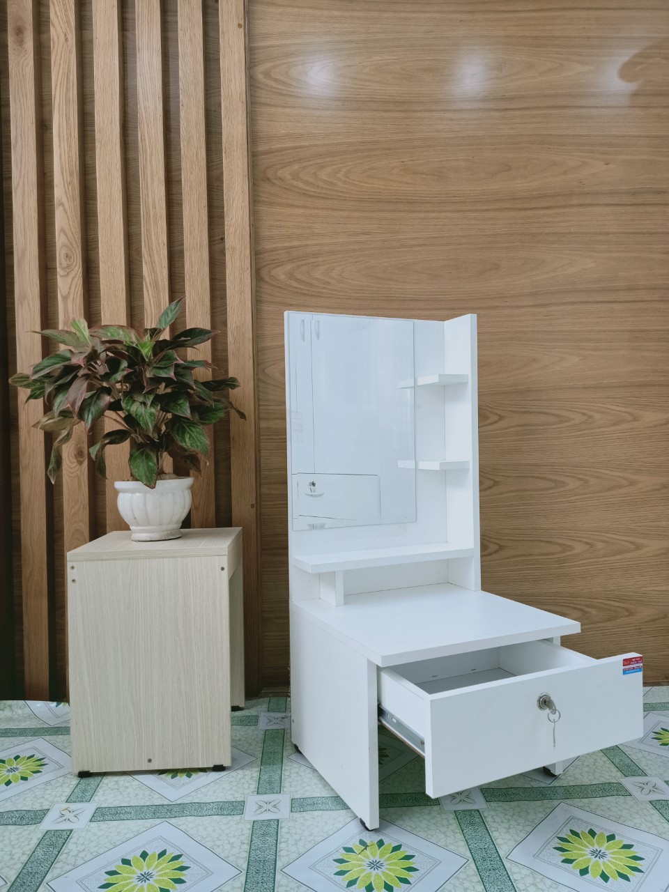 Bàn trang điểm 40/trắng
