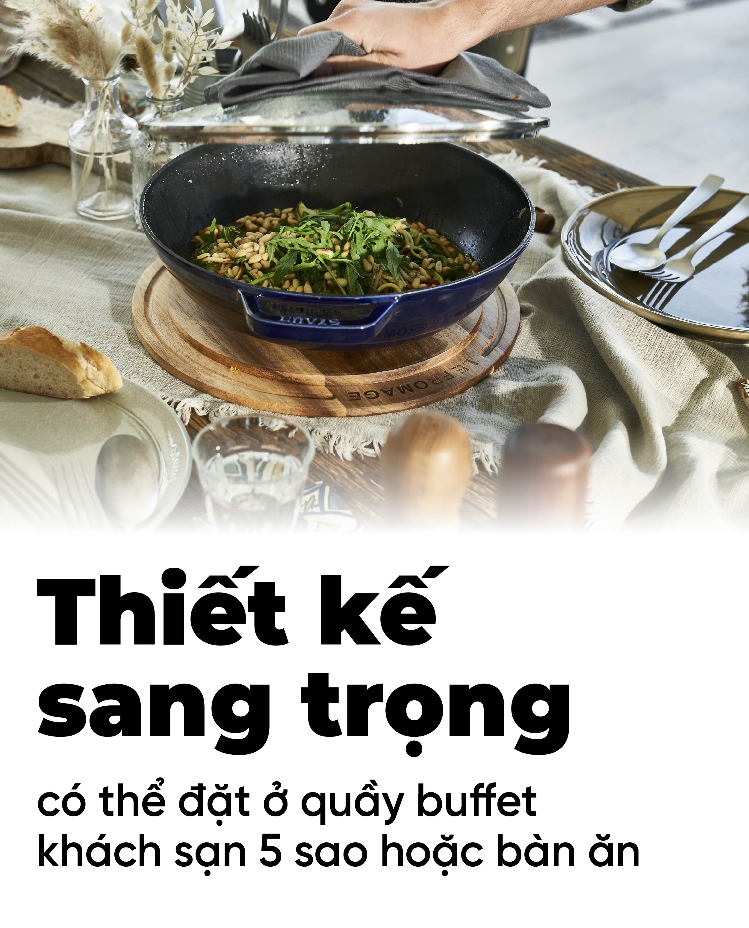 Staub - Chảo wok - 29cm Đỏ/ Xanh Đen