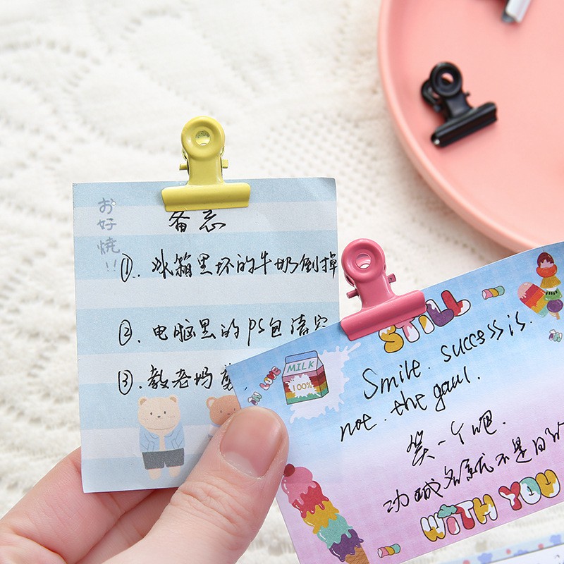 Kẹp giấy kim loại màu sắc 2.1cm