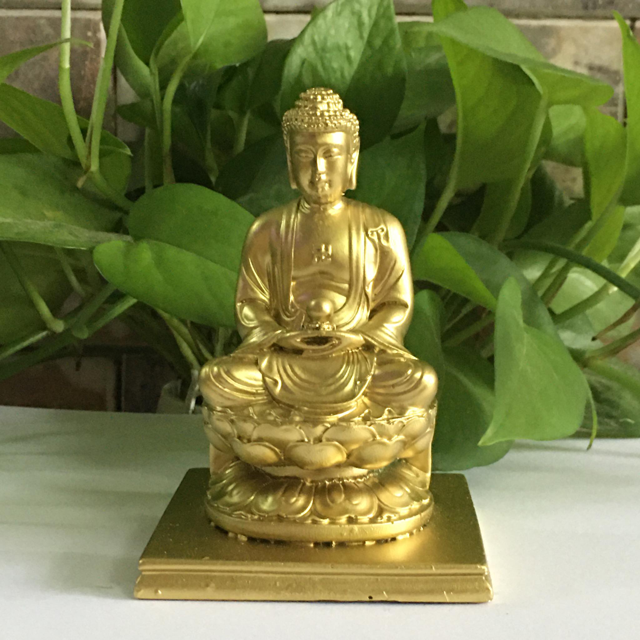 Tượng Phật A Di Đà màu vàng sơn đồng mang bình an giá chỉ 65k 1 tượng cao 12 cm