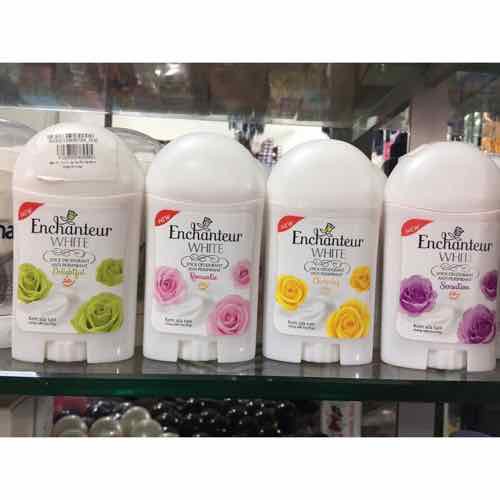 Sáp Khử Mùi Enchanteur 40g