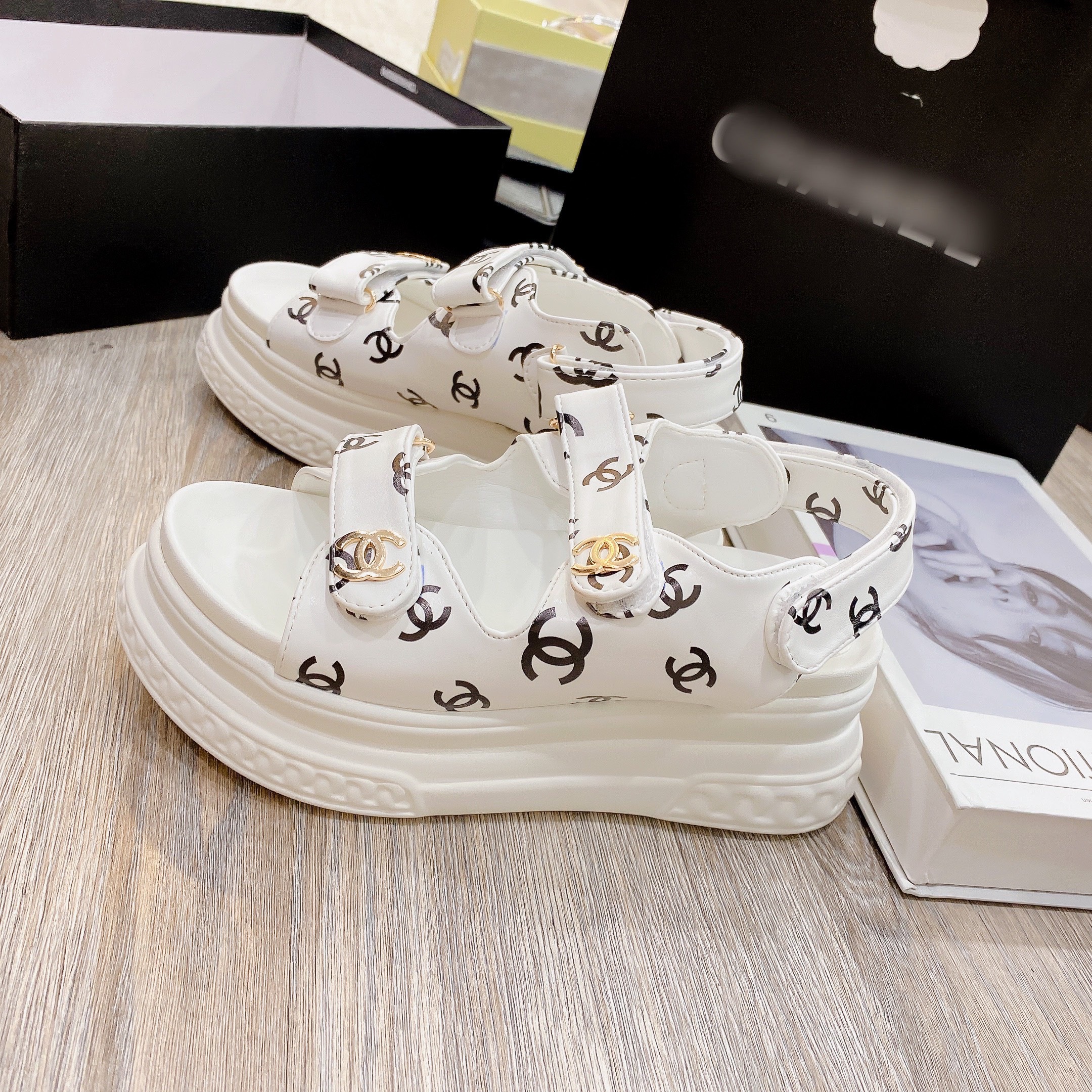 Sandal đế xuồng cao cấp